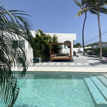 Movida Inn Aruba Palm Beach Екстер'єр фото
