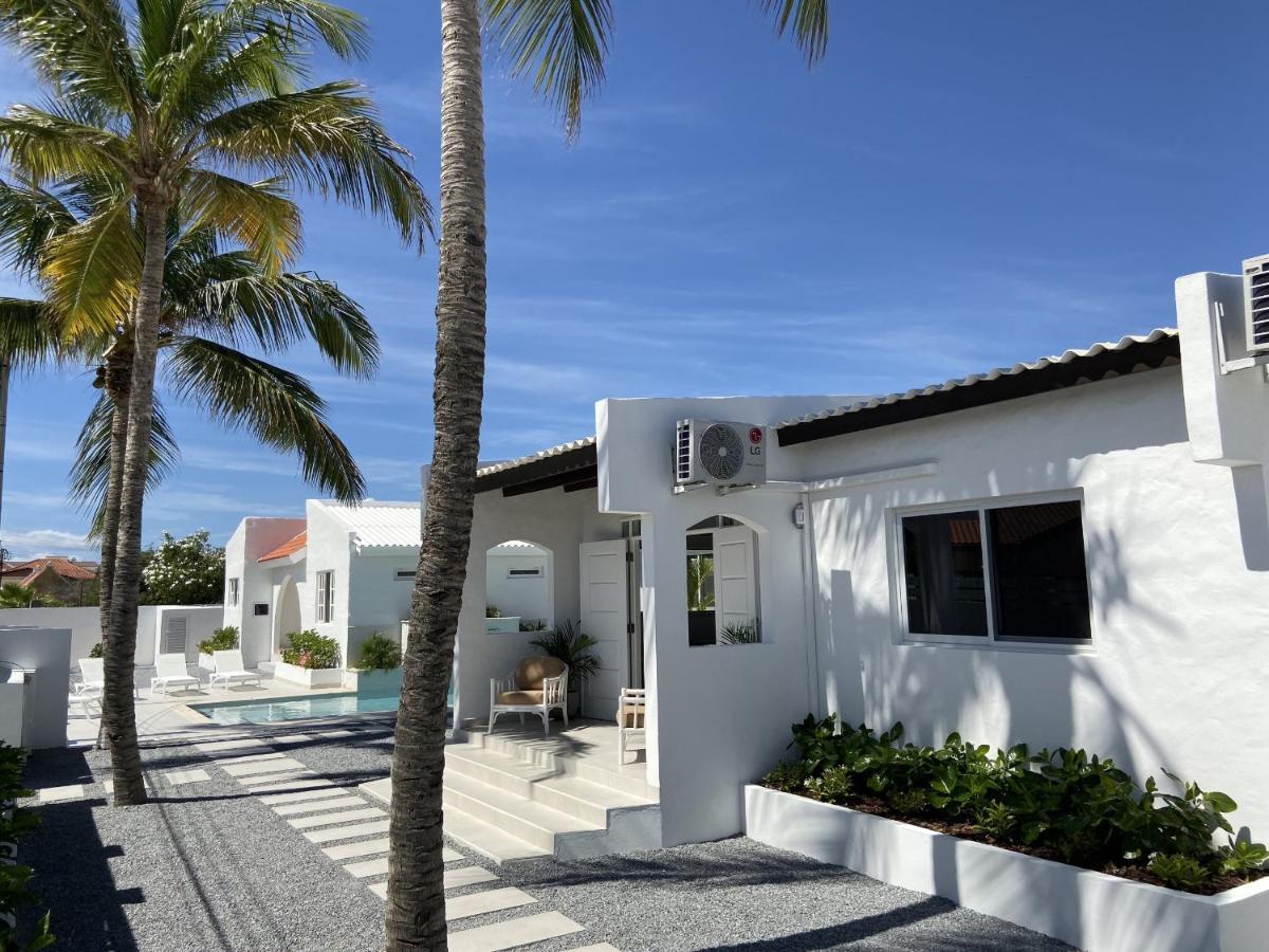 Movida Inn Aruba Palm Beach Екстер'єр фото