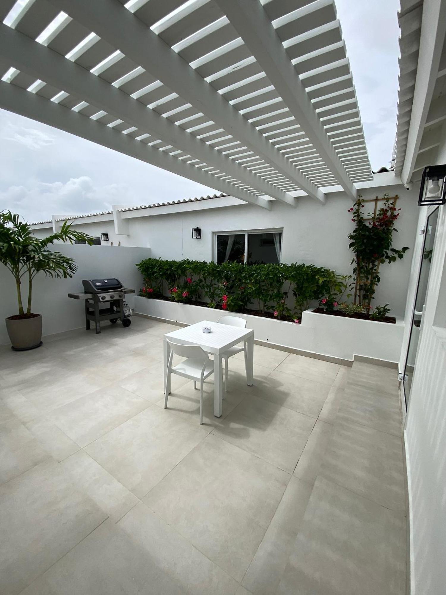 Movida Inn Aruba Palm Beach Номер фото